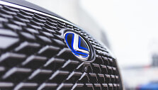 &bdquo;Lexus RX&ldquo;