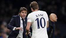 Antonio Conte ir Harry Kane'as