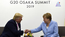 Donaldas Trumpas, Angela Merkel