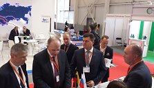 &bdquo;Linavos&ldquo; stendas parodoje Rusijoje. irmąją parodos dieną, &bdquo;Linavos&ldquo; stendą aplankė Lietuvos ambasadorius Rusijos Federacijoje Remigijus Motuzas ir transporto ata&scaron;ė Rusijos Federacijoje Mindaugas Zobiela.