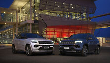 New Jeep Compass S 4xe&ldquo; ir &bdquo;80th Anniversary&ldquo;