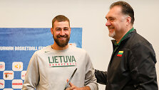 Jonas Valančiūnas ir Arvydas Sabonis