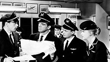 Johnas Kerras, Danas Andrewsas, Saundra Edwards (užnugaryje), Joe Mantellas, Anne Francis
