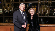 Valdas Adamkus, Alma Adamkienė