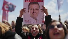 Suimto E. Imamoglu &scaron;alininkai / Francisco Seco / AP