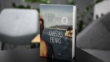 Deborah Levy knyga &bdquo;Kar&scaron;tas pienas&ldquo;