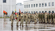 Atidarytas naujai pastatytas brg. gen. M. Pečiulionio artilerijos bataliono karinis miestelis