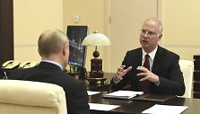 K. Dmitrijevas su V. Putinu / Aleksey Nikolskyi/Kremlin Pool / ZUMAPRESS.com