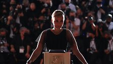 Pagrindinis Kanų festivalio prizas &ndash; &scaron;okiruojančiai prancūzų režisierės juostai