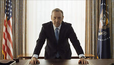 Kevinas Spacey seriale &bdquo;Kortų namelis&ldquo;