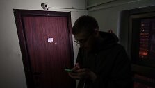 A.Navalno, jo žmonos butuose, FBK biure atliekamos kratos