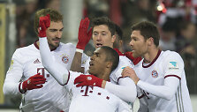 Miuncheno &bdquo;Bayern&ldquo; &scaron;venčia pergalę