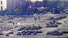 Tankai Tiananmenio aik&scaron;tėje 1989 m. birželio 5 d.