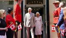 Britų karalius Karolis III ir karalienė Camilla