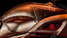 &bdquo;Ducati Diavel Diesel&ldquo; motociklas