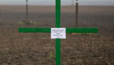 Kryžiai ūkininkų laukuose