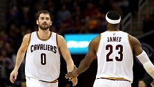 Kevinas Love ir LeBronas Jamesas