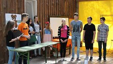 Moksleiviai pristato i&scaron;radimus