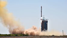 Raketos &bdquo;Long March-4B&ldquo; su rentgeno teleskopu startas