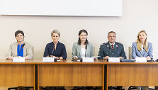 Penkios institucijos pasira&scaron;ė sutartį siekiant užkirsti kelią smurtui prie&scaron; vaikus