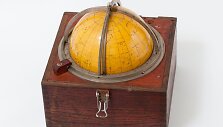 Navigacinis prietaisas - žvaigždžių gaublys padėdavo jūrininkams nustatyti laivo vietą jūroje pagal žvaigždynų i&scaron;sidėstymą dangaus sferoje