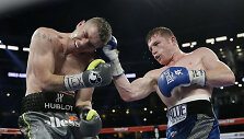 Canelo Alvarezas &ndash; Liamas Smithas