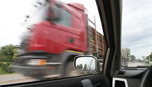 &Scaron;iaulių apskrityje dulka žvyrkeliai