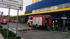Prie&scaron;gaisrinės pratybos prekybos centre &bdquo;Ikea&ldquo; 