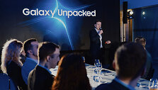 I&scaron;skirtinis &bdquo;Samsung&ldquo; flagmanų pristatymas: VIP svečiai i&scaron;bandė savo asmeninį DI asistentą
