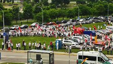 &Scaron;eimos gynimo mar&scaron;o dalyvių protestas prie Seimo