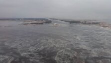 Kur&scaron;ių marių ledas ties Atmatos upės žiotimis