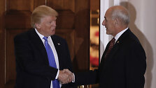 Donaldas Trumpas ir Johnas Kelly