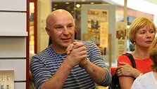 Larisa Kalpokaitė pristatė biografinį romaną "Pasivaik&scaron;čiojimas su Larisa Kalpokaite".