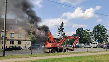 Kaune užsidegęs ekskavatorius
