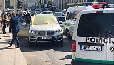 Automobilyje &Scaron;vitrigailos gatvėje nu&scaron;auta moteris