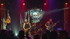 Kadras i&scaron; &bdquo;Dead Man&lsquo;s Cross&ldquo; grupės koncerto. Asmeninio grupės archyvo nuotr.