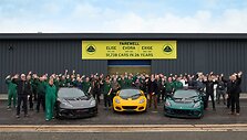 Gamintojo nuotr./ Paskutinieji istorijoje pagaminti &bdquo;Lotus Evora&ldquo;, &bdquo;Elise&ldquo; ir &bdquo;Exige&ldquo; modeliai