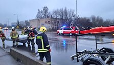 Panevėžyje nuskendo BMW automobilis