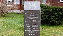 Lenkų kariuomenės įgulai skirtas paminklas Naujoje Vilnioje