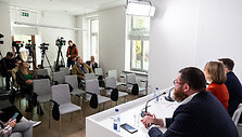 Lietuvos advokatūros spaudos konferencija, Gegužės 12d.