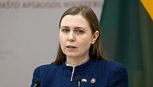 Dovilės &Scaron;akalienės ir Norvegijos gynybos ministro Tore O. Sandvik spaudos konferencija