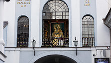 Malda prie Au&scaron;ros Vartų