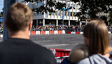 Minios žmonių susirinko į &bdquo;Red Bull Showrun&ldquo; Vilniuje