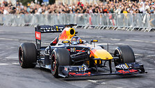 &bdquo;Red Bull Showrun&ldquo; Vilniuje: &bdquo;Oracle Red Bull Racing&ldquo; formulės pasirodymas