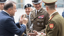 Oficiali Lenkijos kariuomenės Generalinio &scaron;tabo vir&scaron;ininko generolo Rajmund T. Andrzejczak pasitikimo ceremonija