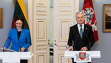 Viktorija Čmilytė-Nielsen, Gitanas Nausėda