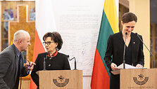Elžbieta Witek, Viktorija Čmilytė-Nielsen