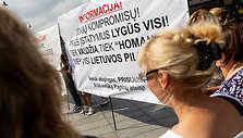 Piketas dėl &bdquo;Homanit Lietuva&ldquo; prie Ekonomikos ir inovacijų ministerijos