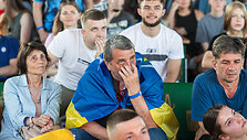 Ukrainiečiai Kyjive stebi futbolo rungtynes Ukraina &ndash; Belgija