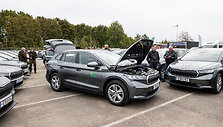 &Scaron;koda elektrinių automobilių perdavimas Lietuvos mi&scaron;kininkams
